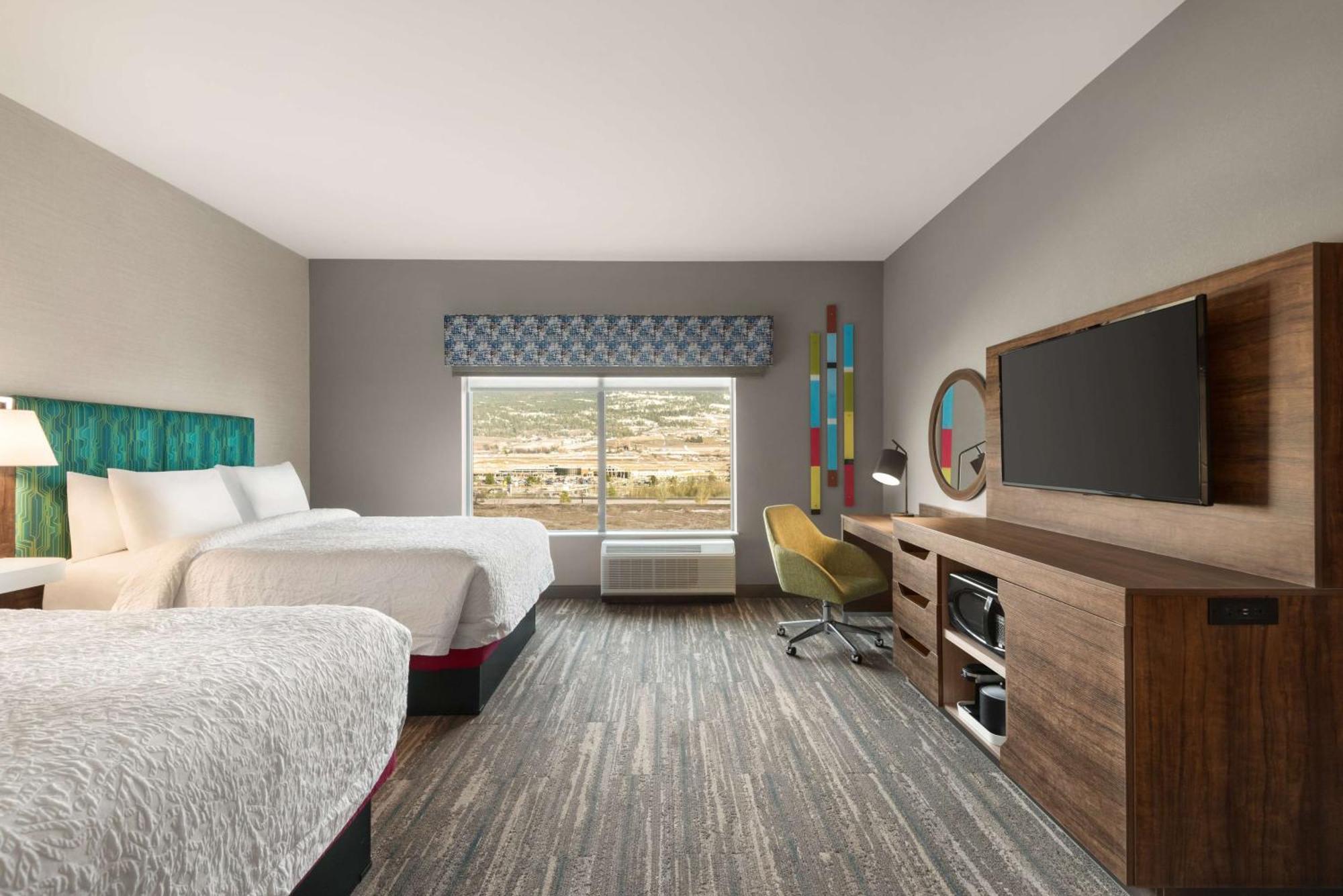 Hampton Inn & Suites Kelowna, British Columbia, Canada Exterior foto